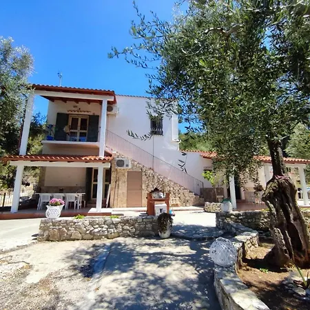 Rosy Country house *